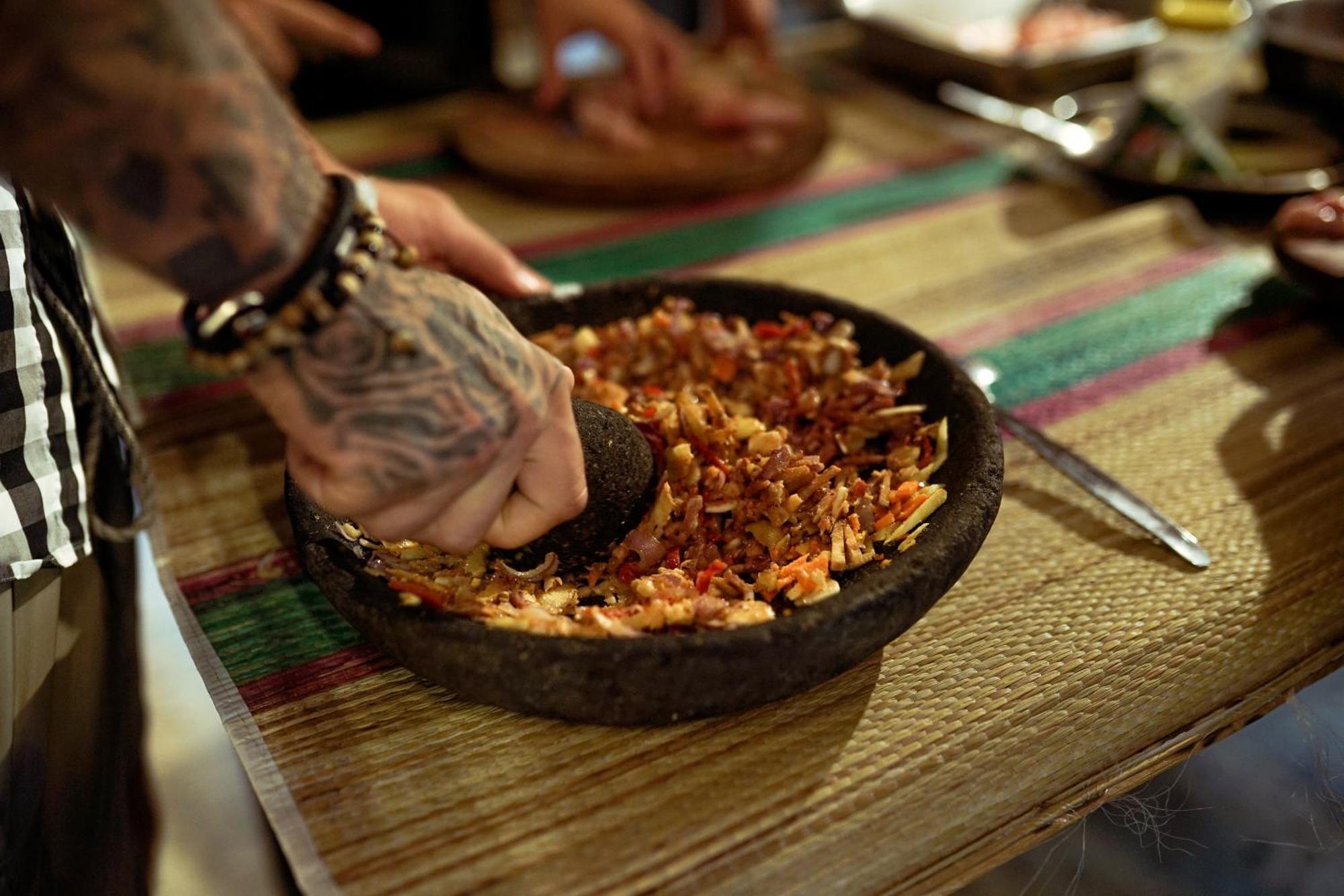 Puri Lumbung Restaurant & 2* Munduk